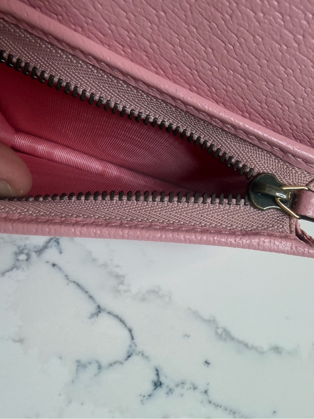 Authentic Gucci Diana Pink Wallet - Like New Good Condition - Picture 2 of 12